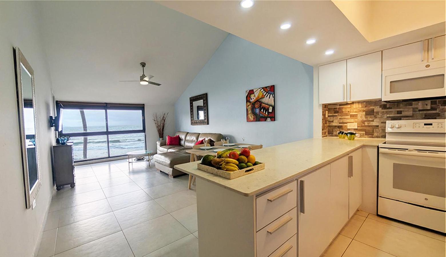 Bv103 - Amazing Oceanfront Condo Steps From Beach هوماكاو المظهر الخارجي الصورة